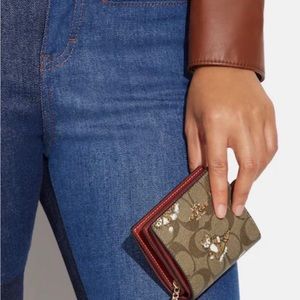 NWT Coach Dancing Kit Print Wallet